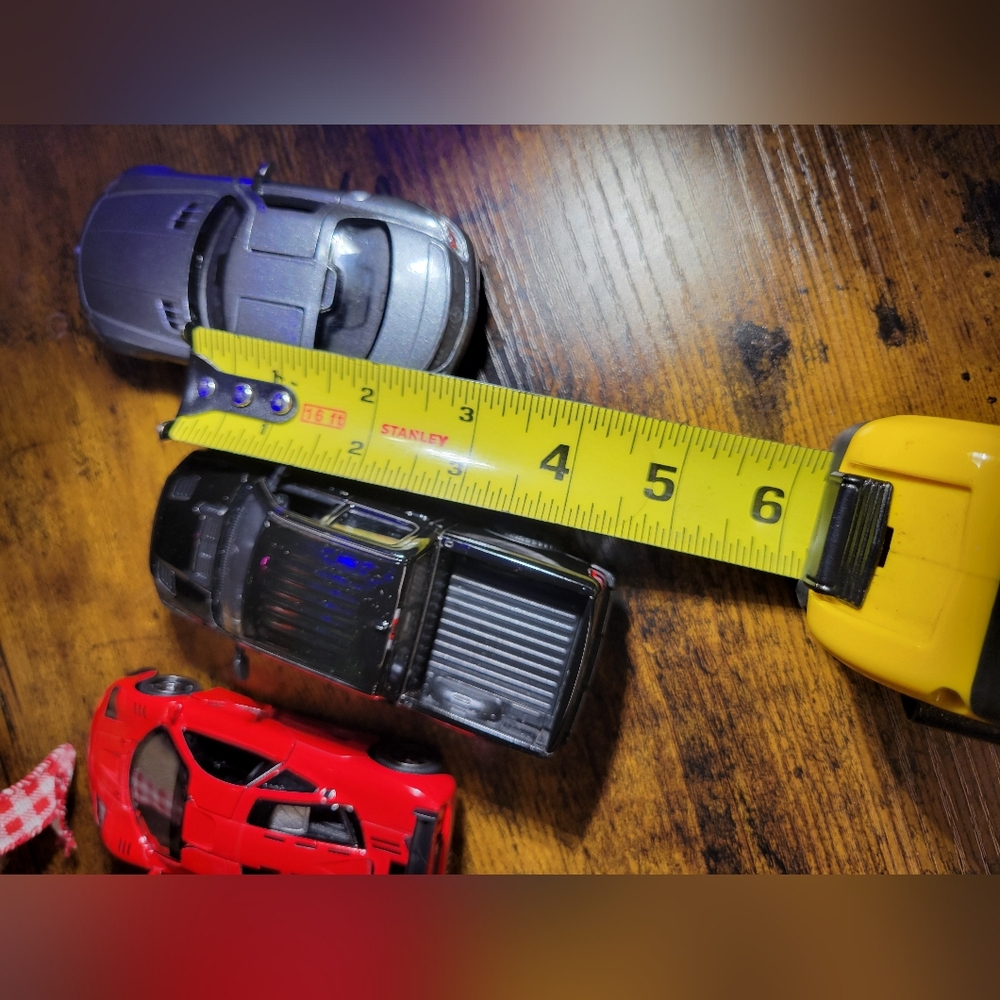 Kinsmart Die-Cast Toy Car Set - Black, Red, and silver - Picture 7 of 13
